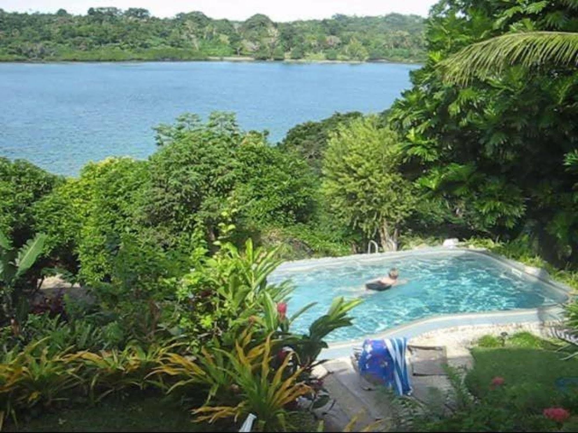 Seachange Lodge Port Vila Exteriér fotografie